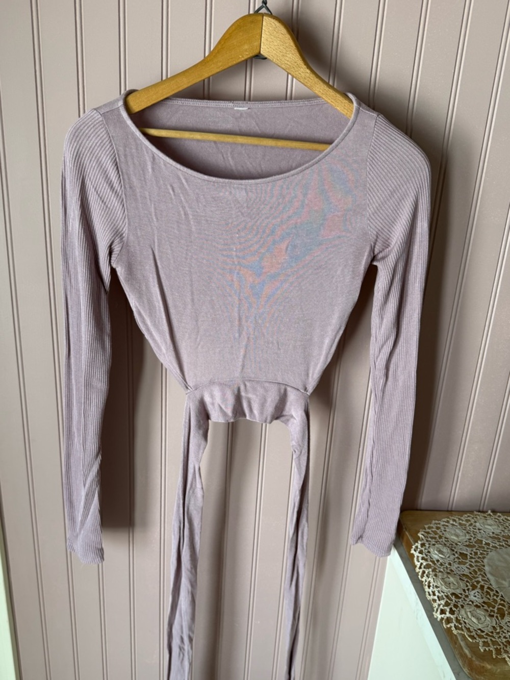 Alo Long Sleeve Tie-Front Crop Top - Dusty Mauve